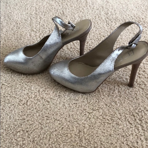 High heels - Picture 2 of 2